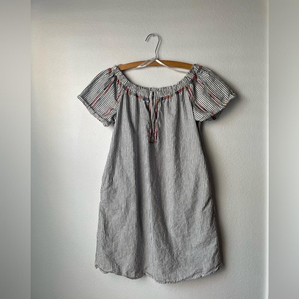 💚clearance 💚 Embroidered linen dress